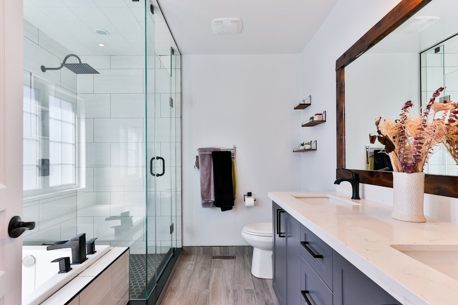 Bathroom & Toilets